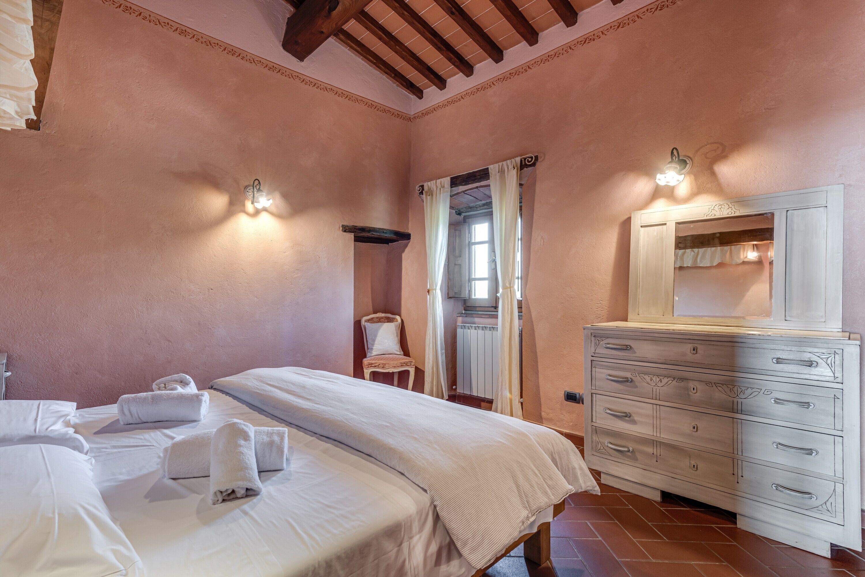 2 habitaciones, wifi gratis y ropa de cama 