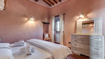 2 habitaciones, wifi gratis y ropa de cama