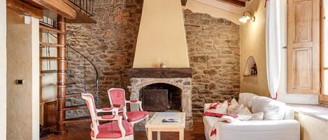 Kamin, Tischtennisplatte