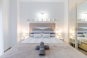 1 slaapkamer, een strijkplank/strijkijzer, gratis wifi, beddengoed