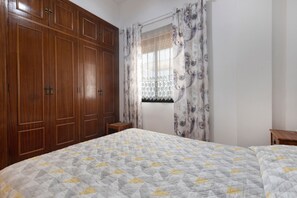 2 habitaciones, wifi gratis y ropa de cama