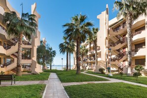 Property grounds - Apartment 'Tu Paraíso En La Manga' with Sea View, Shared Pool and Private Terrace (La Manga)