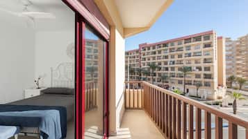 1 camera, ferro/asse da stiro, Wi-Fi gratuito, lenzuola