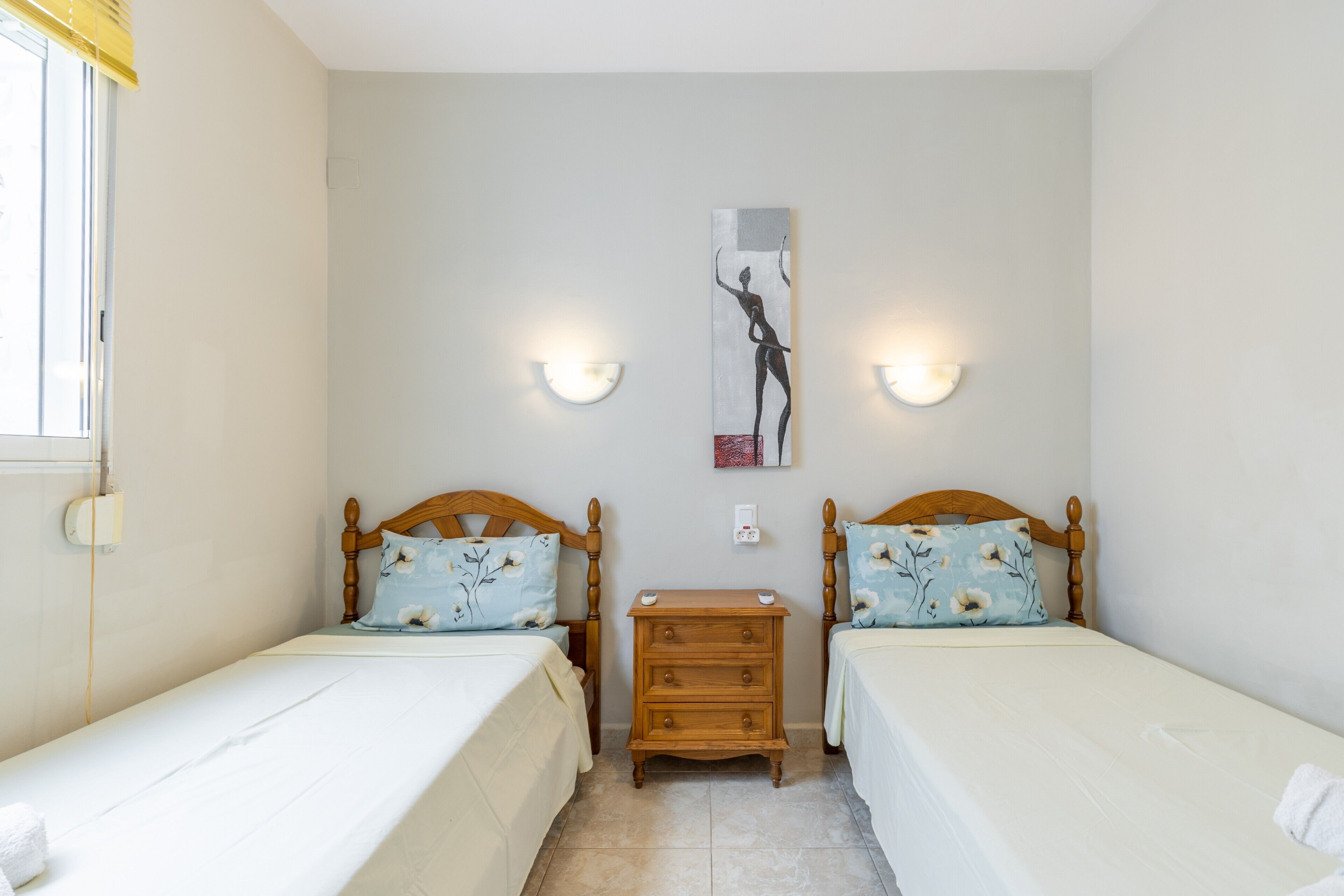 3 quartos, ferros/tábuas de passar roupa, Wi-Fi de cortesia