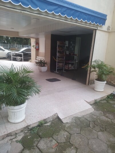 Close to Riocentro, Jeunesse near Recreio and Barra, a very green area 