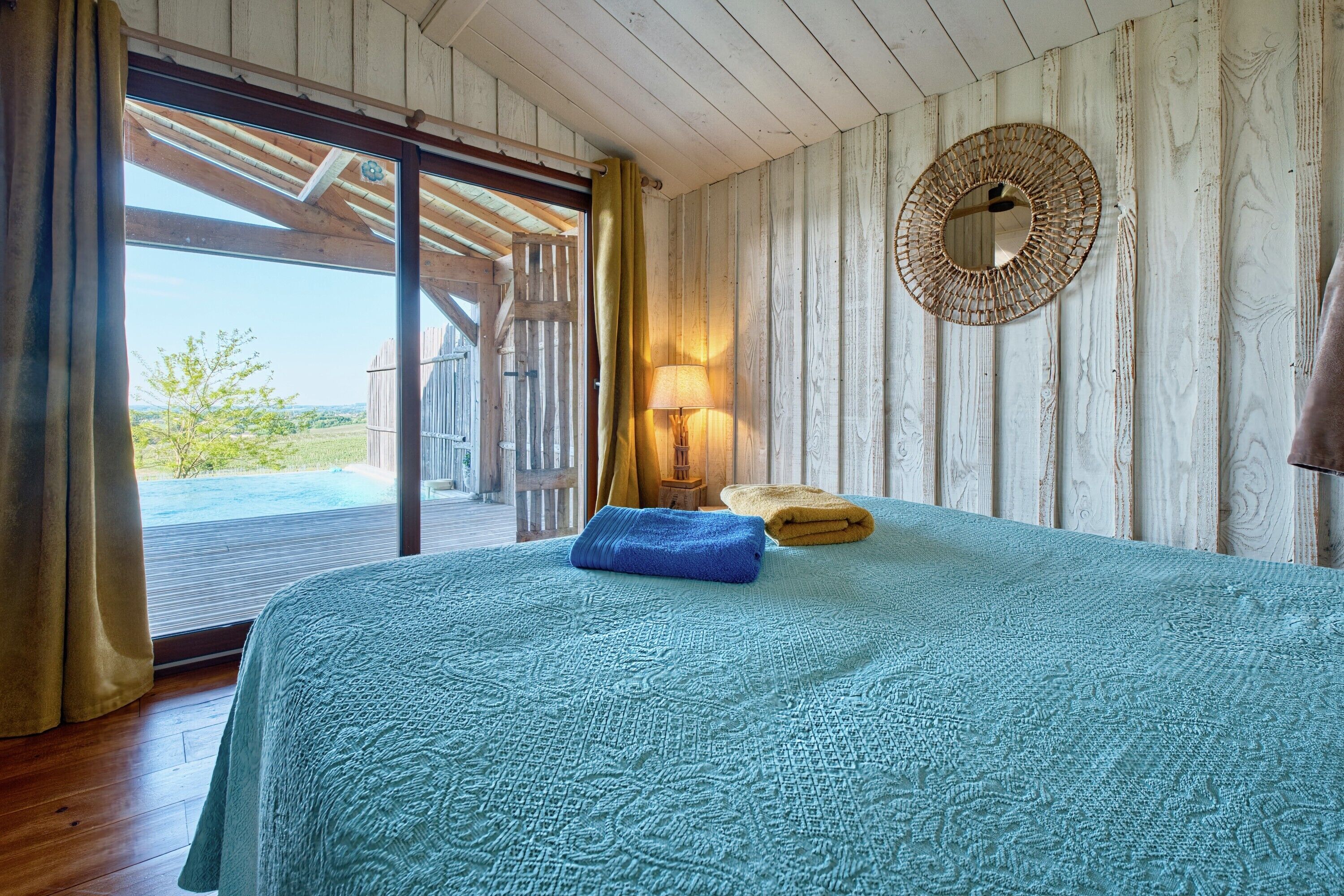 1 chambre, fer et planche à repasser, Wi-Fi gratuit, draps fournis