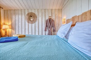 1 chambre, fer et planche à repasser, Wi-Fi gratuit, draps fournis