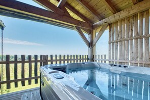 Bain à remous extérieur