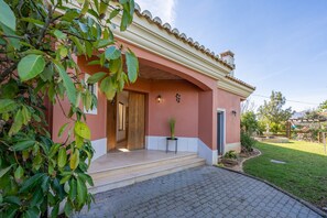 Exterior detail - Country House 'Quinta Dos 4 Ventos' with Private Pool, Wi-Fi and Air Conditioning (Silves)