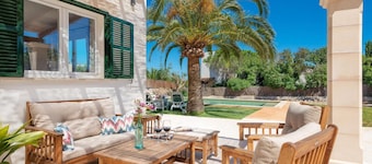 Villa 'Las Estrellas Cala Llombards' with Sea View, Wi-Fi and Air Conditioning