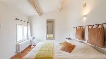 4 chambres, fer et planche Ă repasser, Wi-Fi gratuit, draps fournis