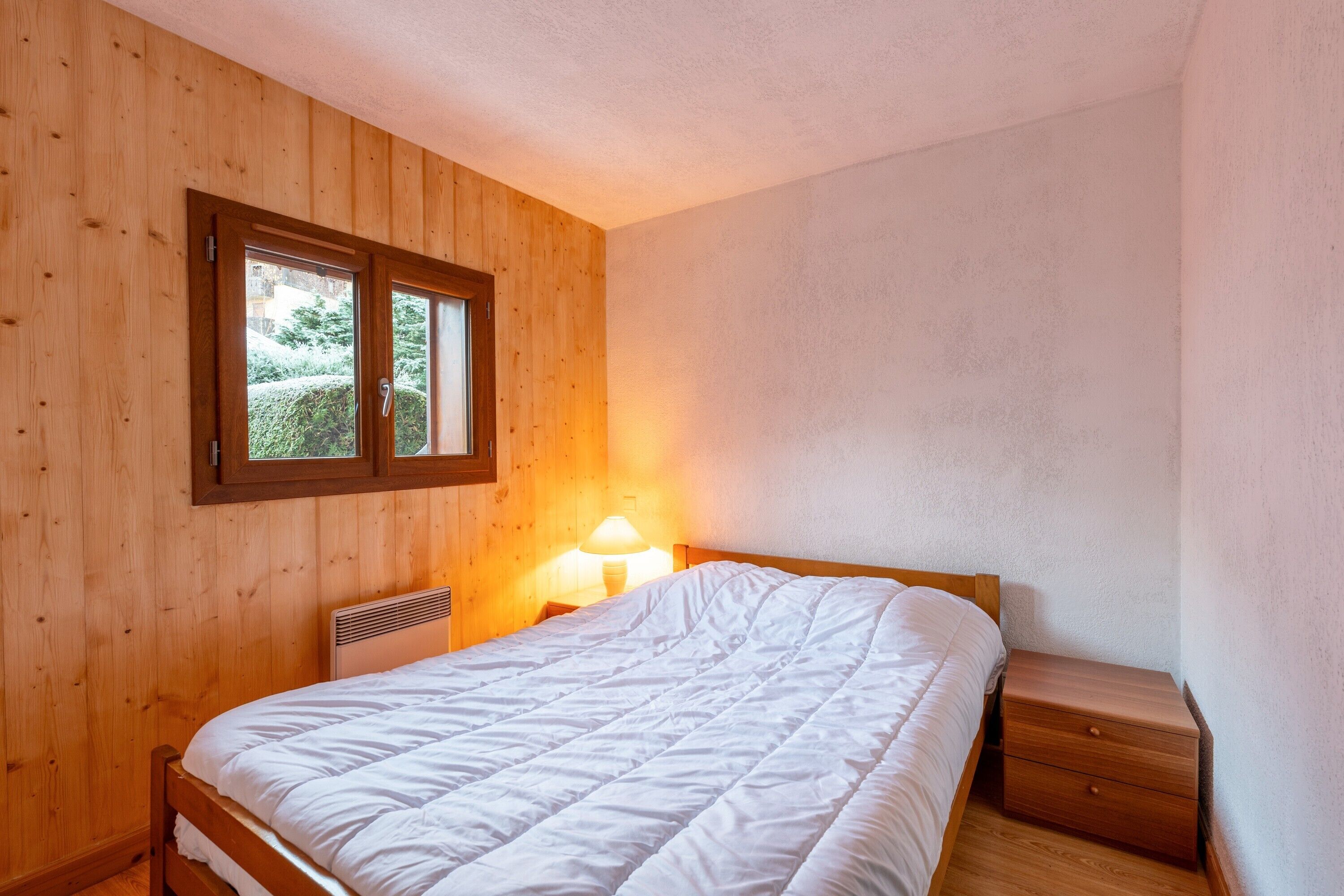 1 chambre, fer et planche à repasser, Wi-Fi gratuit, draps fournis
