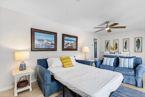 3 bedrooms, iron/ironing board, free WiFi, bed sheets - Direct Gulf Access, Large Heated Pool, and Pet-Friendly! - Villa Paws in Paradise - Roelens (Cape Coral)