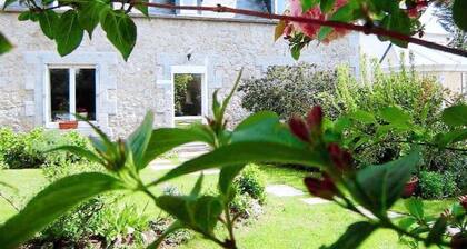 Ferienhaus 'Gite La Lande Cote De Granit' mit privater Terrasse, privatem Garten und Wi-Fi