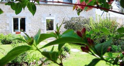 Ferienhaus 'Gite La Lande Cote De Granit' mit privater Terrasse, privatem Garten und Wi-Fi