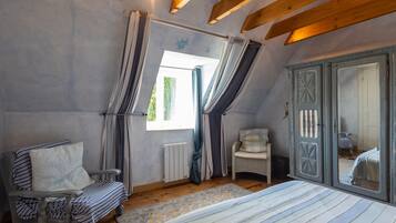 3 camere, ferro/asse da stiro, Wi-Fi gratuito, lenzuola