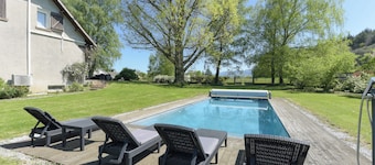 Villa 'De La Douloustre' with Mountain View, Wi-Fi and Air Conditioning