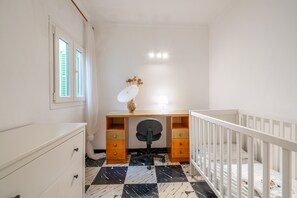 2 camere, ferro/asse da stiro, Wi-Fi gratuito, lenzuola