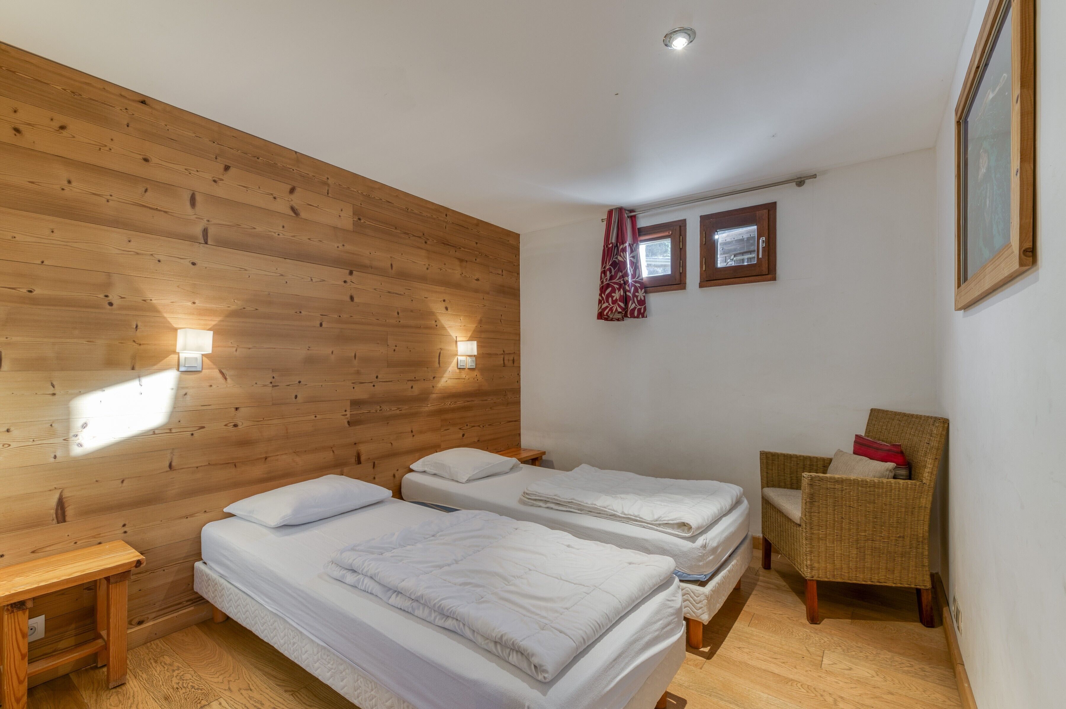 2 Schlafzimmer, Bügeleisen/Bügelbrett, Bettwäsche