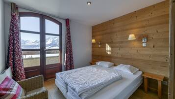 2 sovrum, strykjärn/strykbräda och sängkläder