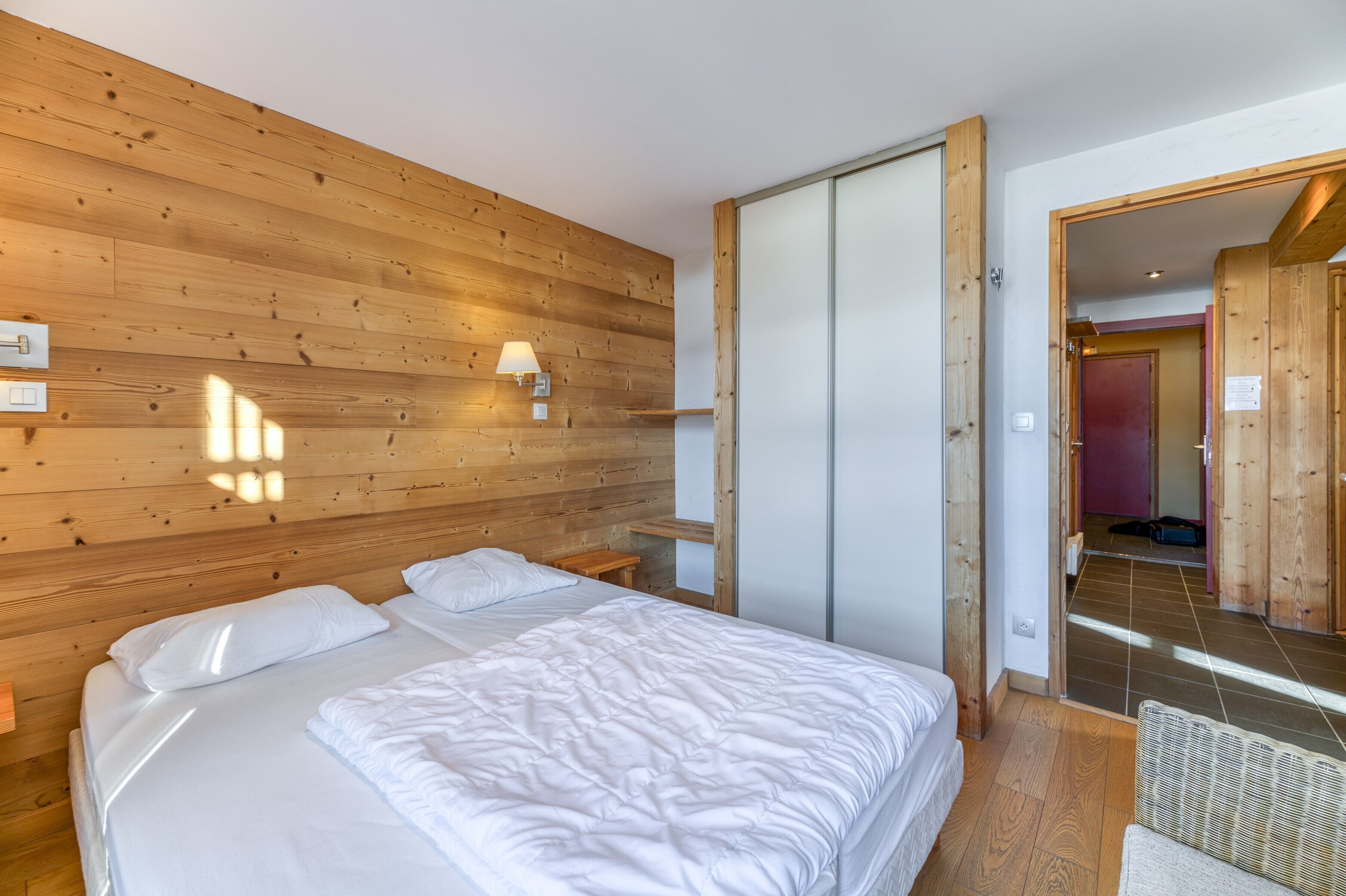 2 Schlafzimmer, Bügeleisen/Bügelbrett, Bettwäsche