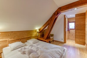 2 Schlafzimmer, Bügeleisen/Bügelbrett, Bettwäsche
