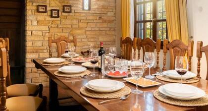 Landhaus 'Casa Grau' mit Bergblick, privater Terrasse und Wi-Fi