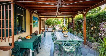 Villa 'Villetta Mare E Monti' mit Meerblick, Wi-Fi und Klimaanlage