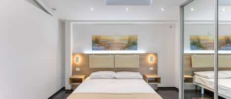 2 bedrooms, free WiFi, bed sheets