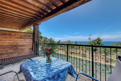 Farmhouse 'Amandolo - Palmenti' with Sea View, Wi-Fi and Air Conditioning