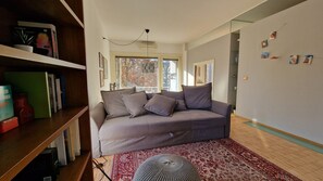 TV, stereo - Apartment 'La Casa Della Luce' with Private Terrace, Wi-Fi and Air Conditioning (Verona)