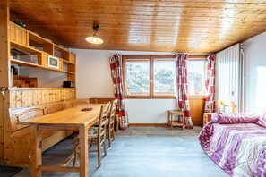 Dining - Apartment 22 - 5 Guests (Les Allues)