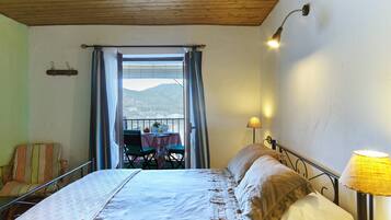 1 dormitorio y ropa de cama