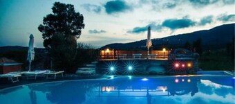 Apartment 'Bilocale Dolores' with Shared Pool, Wi-Fi and Air Conditioning