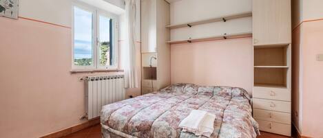 1 間睡房、床單