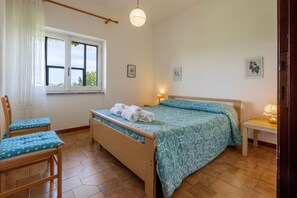 1 bedroom, free WiFi, bed sheets - Room 'Camera Est' with Shared Pool, Shared Terrace and Wi-Fi (Sorano)