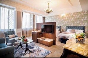 Chambre Quadruple Confort, 2 lits doubles, non-fumeur, bain à remous