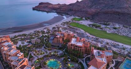 Experience Luxury with Unparalleled Views in Loreto