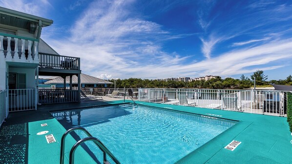 Outdoor pool, a heated pool