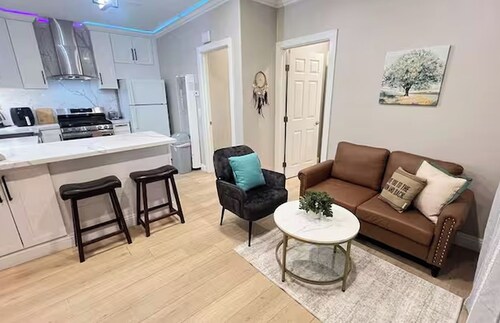 Lemon Grove Private 1BR Suite | WiFi, Monthly Stay