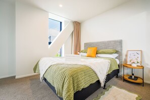 1 chambre, bureau, fer et planche à repasser, Wi-Fi gratuit