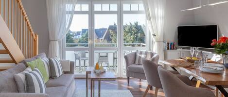 Fernseher, Stereoanlage