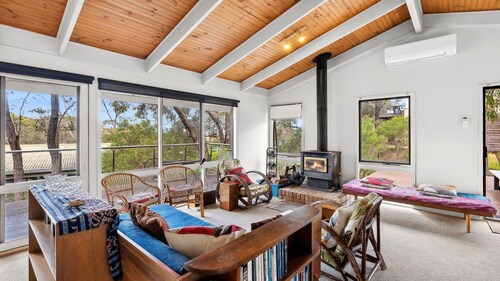 Fairhaven Escape - Beautiful Pet-friendly Home