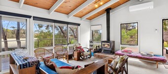Fairhaven Escape - Beautiful Pet-friendly Home