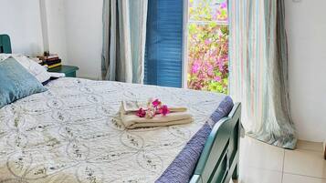 3 bedrooms, free WiFi, bed sheets