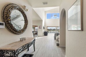 Interior - Spacious 5-bedroom house with pool, spa, and firework view in Davenport, FL (Davenport)