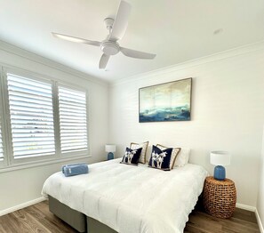 5 soverom, strykejern/-brett, wi-fi og sengetøy