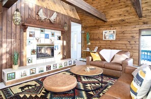 TV, fireplace