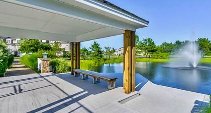 Bayville Shores townhome, AC, & W/D - pool, gym & tennis court access