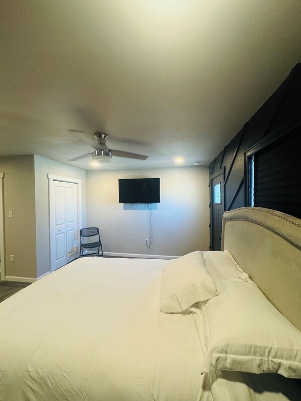 1 bedroom, iron/ironing board, WiFi